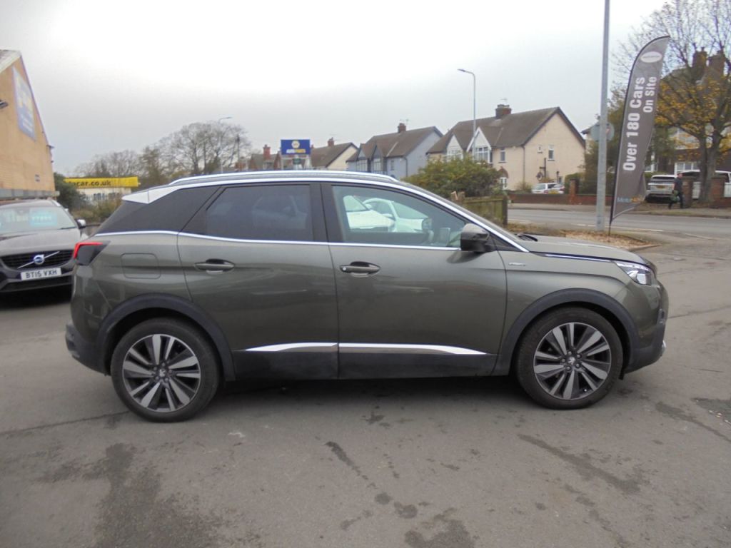 Used Peugeot 3008 2018 for sale - 76782857: Photo 4
