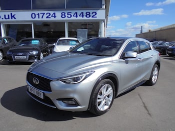 Used Infiniti Q30 2017 for sale - 79365739: Photo