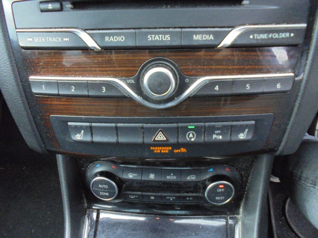 Used Infiniti Q30 2017 for sale - 78043841: Photo 11