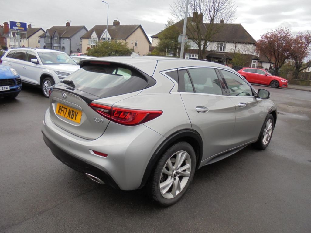 Used Infiniti Q30 2017 for sale - 78043841: Photo 6