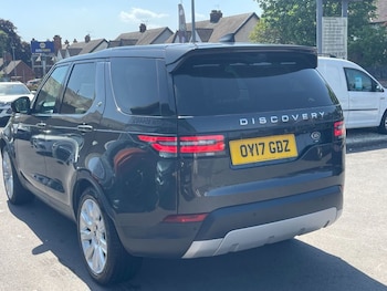 Used Land Rover Discovery 2017 for sale - 78792657: Photo