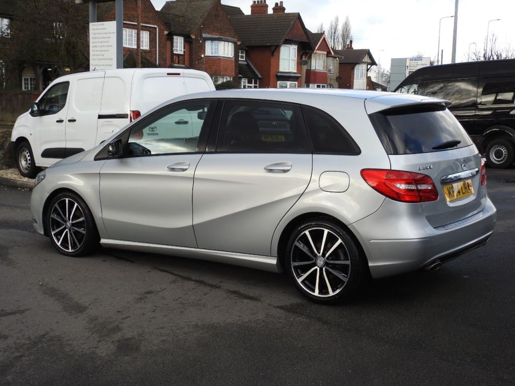 Used Mercedes-Benz B Class 2014 for sale - 77506530: Photo 4
