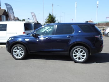 Used Land Rover Discovery Sport 2018 for sale - 79365653: Photo
