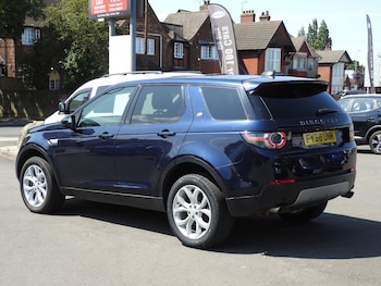 Used Land Rover Discovery Sport 2018 for sale - 79365653: Photo