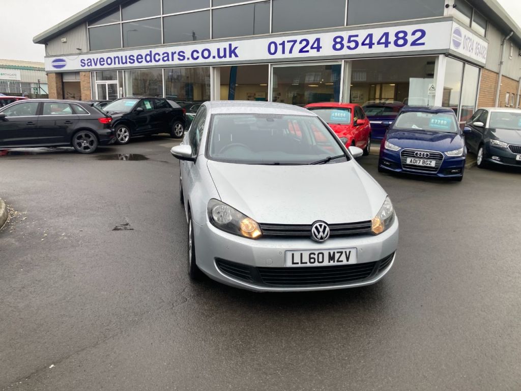 Used Volkswagen Golf 2010 for sale - 77408782: Photo 2