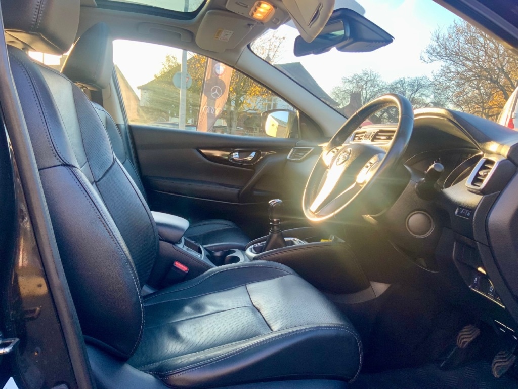 Used Nissan Qashqai 2015 for sale - 76782842: Photo 12