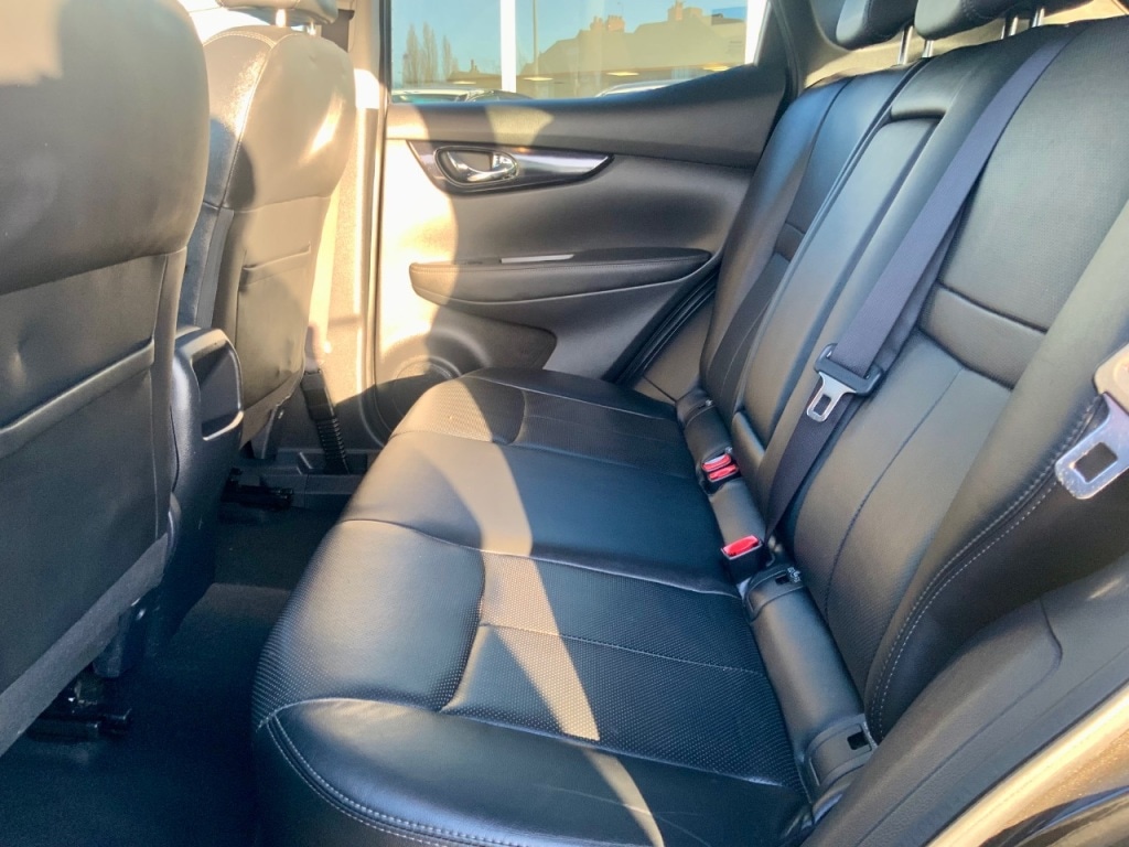 Used Nissan Qashqai 2015 for sale - 76782842: Photo 16