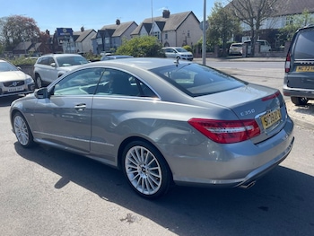 Used Mercedes-Benz E Class 2009 for sale - 79251837: Photo