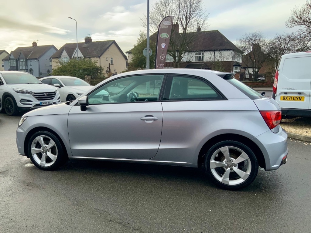 Used Audi A1 2015 for sale - 77171473: Photo 6