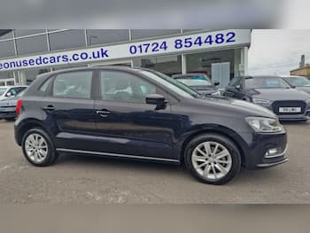 Used Volkswagen Polo 2015 for sale - 79665498: Photo