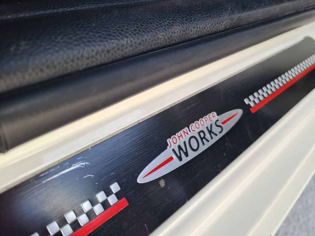 Used MINI Hatch 2018 for sale - 77679882: Photo 11