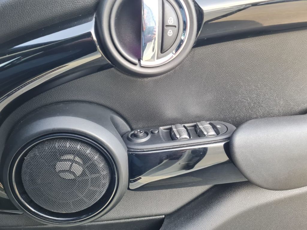 Used MINI Hatch 2018 for sale - 77679882: Photo 13