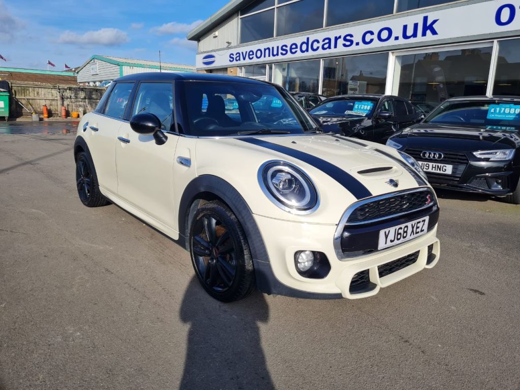 Used MINI Hatch 2018 for sale - 77679882: Photo 2