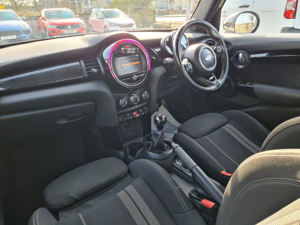 Used MINI Hatch 2018 for sale - 77679882: Photo 24