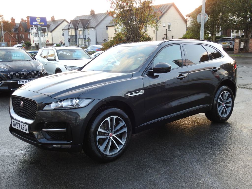 Used Jaguar F-Pace 2017 for sale - 76436445: Photo 11