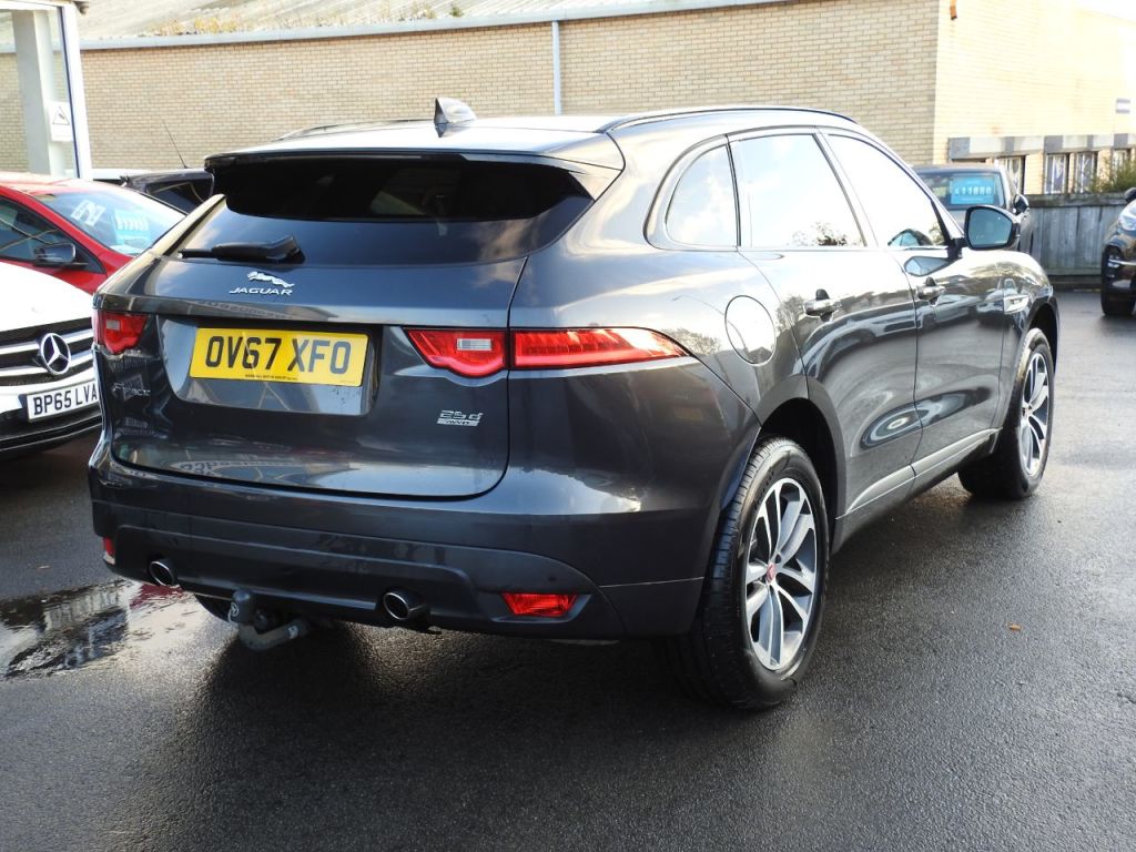Used Jaguar F-Pace 2017 for sale - 76436445: Photo 12