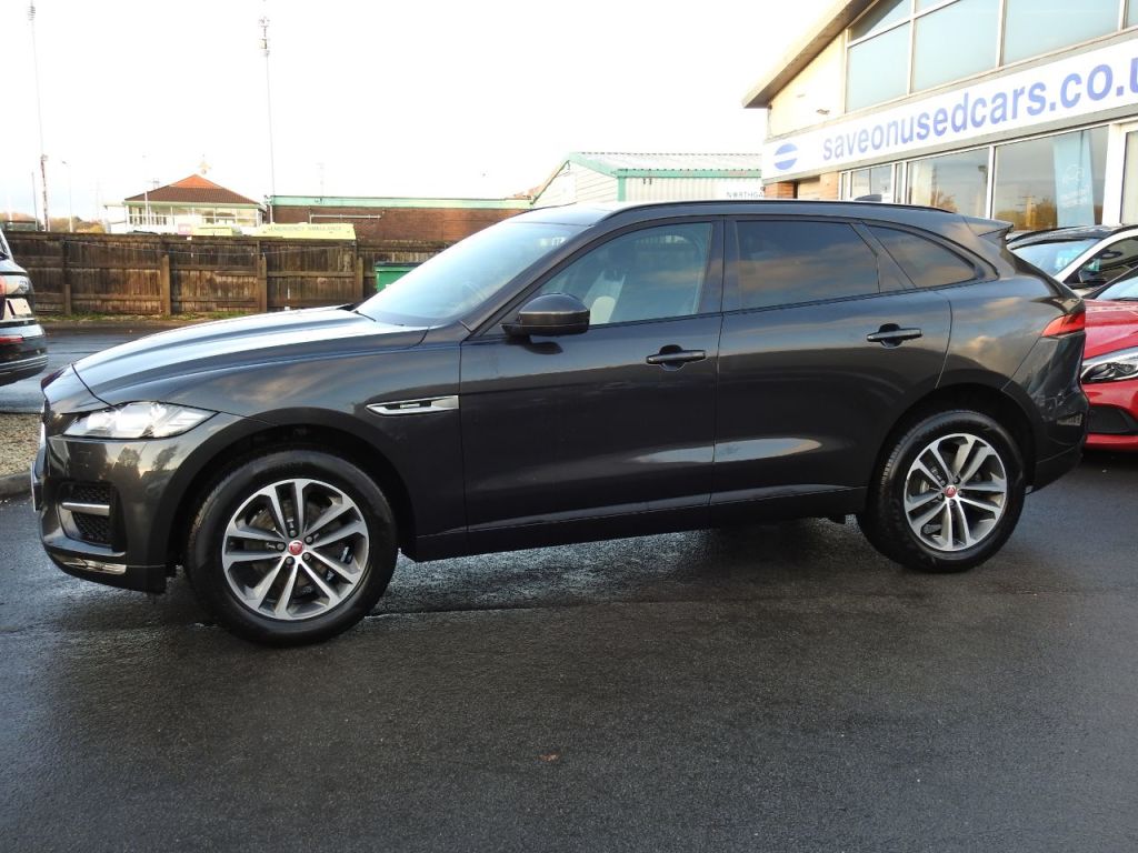 Used Jaguar F-Pace 2017 for sale - 76436445: Photo 3
