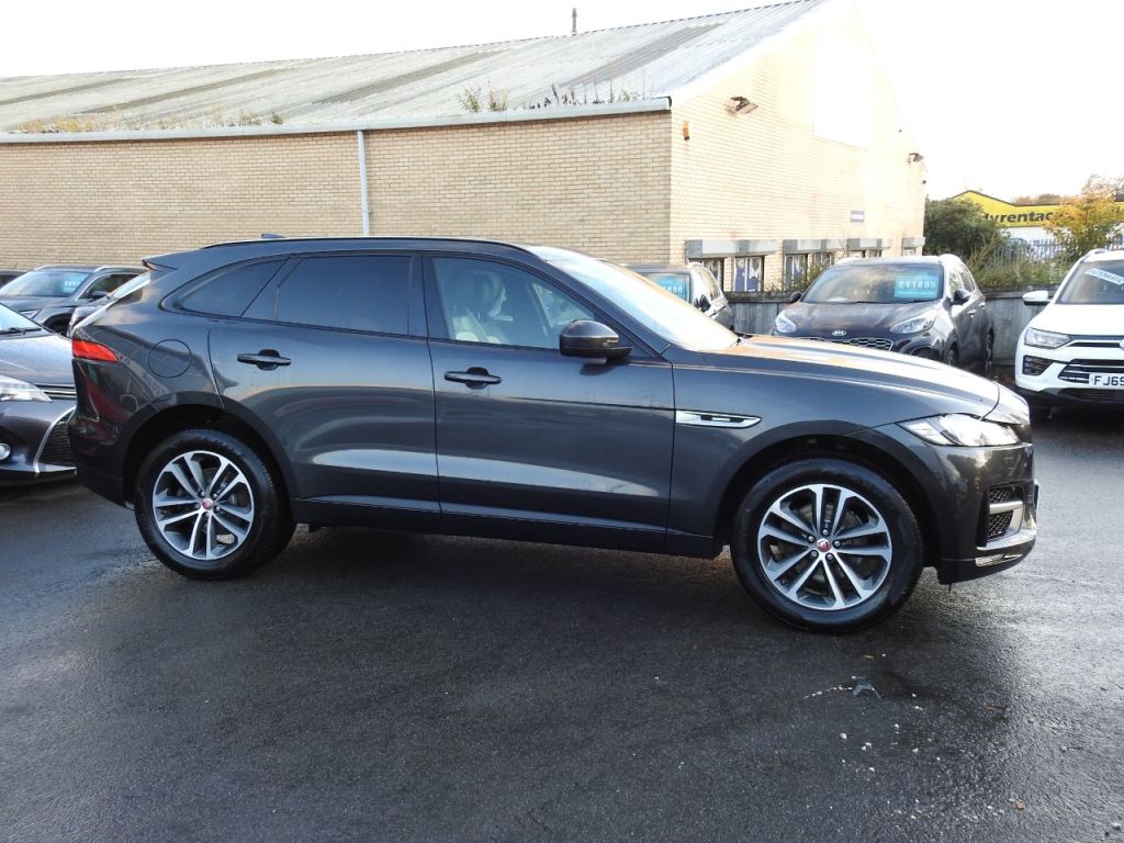 Used Jaguar F-Pace 2017 for sale - 76436445: Photo 5