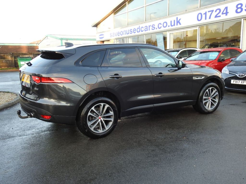 Used Jaguar F-Pace 2017 for sale - 76436445: Photo 8