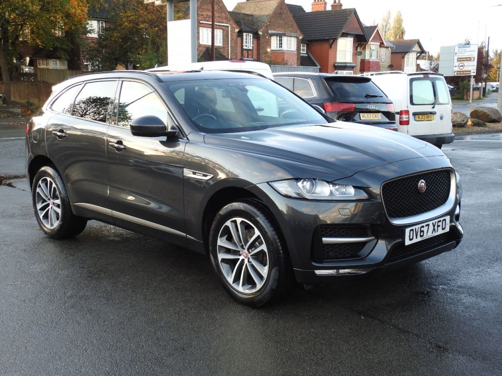 Used Jaguar F-Pace 2017 for sale - 76436445: Photo 9