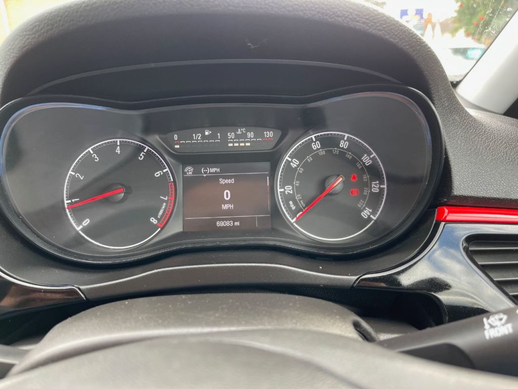 Used Vauxhall Corsa 2015 for sale - 75994877: Photo 7