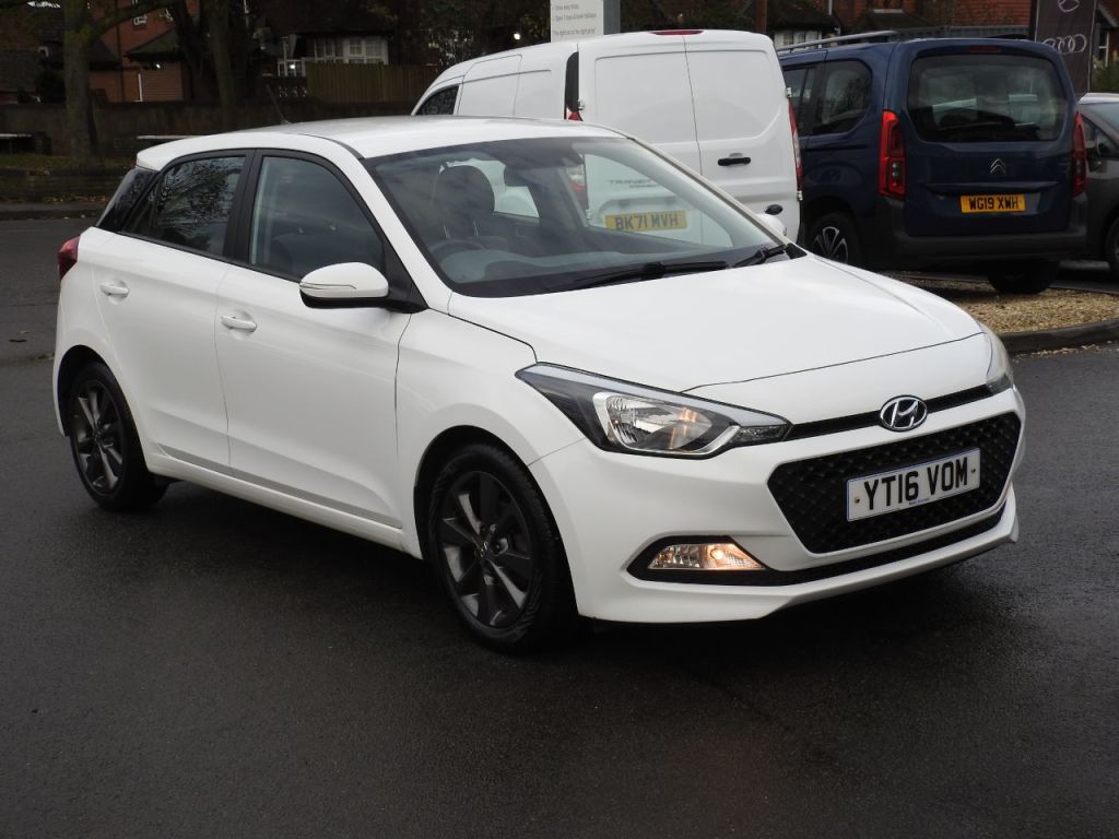Used Hyundai i20 2016 for sale - 76723520: Photo 13