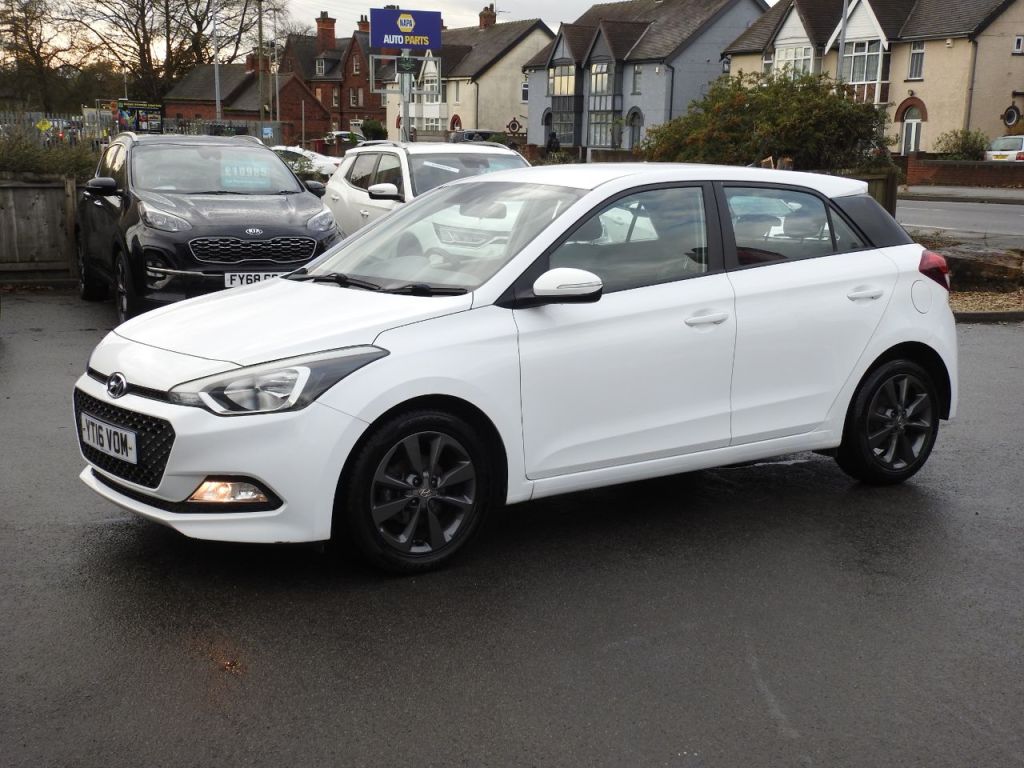 Used Hyundai i20 2016 for sale - 76723520: Photo 14