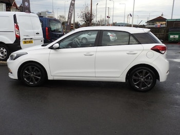 Used Hyundai i20 2016 for sale - 76723520: Photo