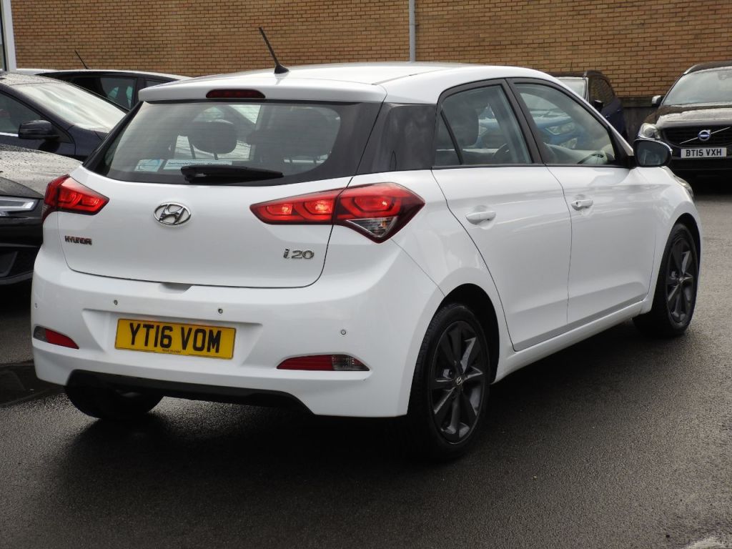 Used Hyundai i20 2016 for sale - 76723520: Photo 8