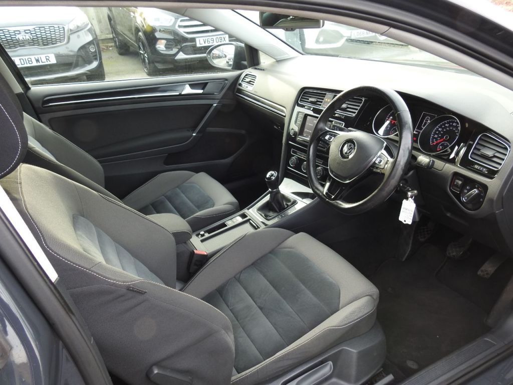 Used Volkswagen Golf 2013 for sale - 77138807: Photo 17