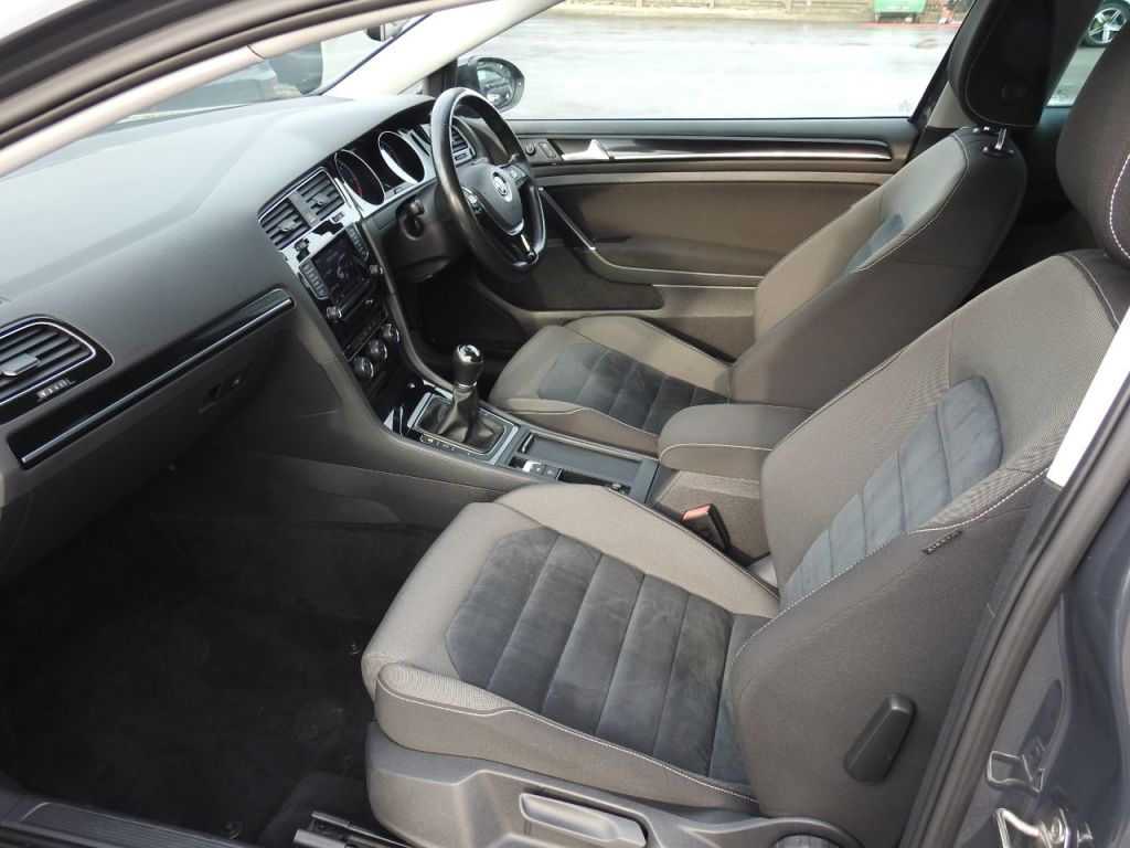 Used Volkswagen Golf 2013 for sale - 77138807: Photo 18