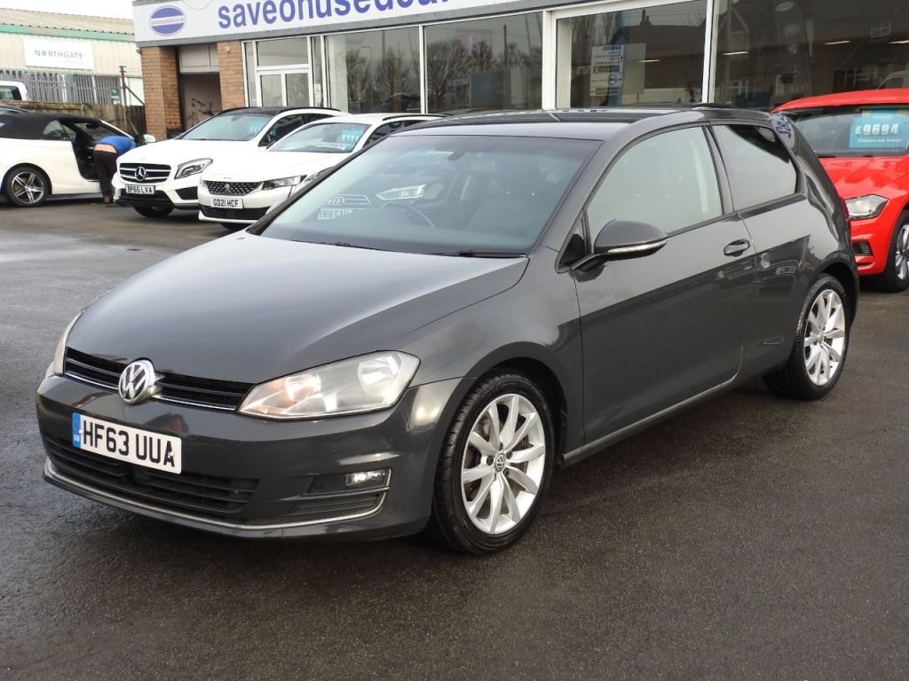 Used Volkswagen Golf 2013 for sale - 77138807: Photo 2
