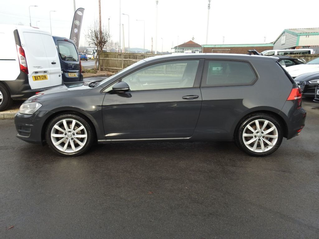 Used Volkswagen Golf 2013 for sale - 77138807: Photo 3