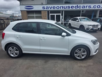 Used Volkswagen Polo 2016 for sale - 79032139: Photo