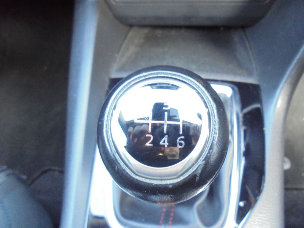 Used Mazda Mazda3 2015 for sale - 77764120: Photo 15