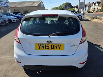 Used Ford Fiesta 2015 for sale - 79449472: Photo