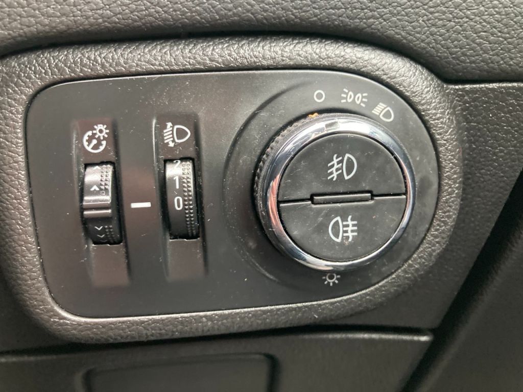 Used Vauxhall Zafira 2017 for sale - 77546228: Photo 12