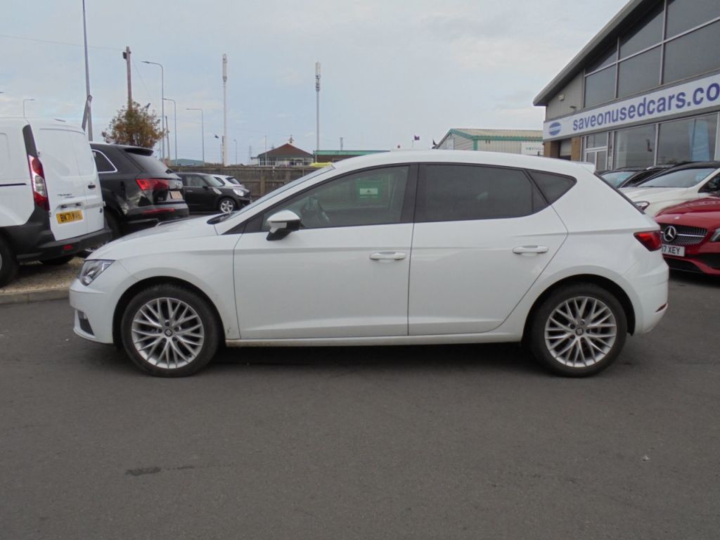 Used SEAT Leon 2019 for sale - 76469408: Photo 1