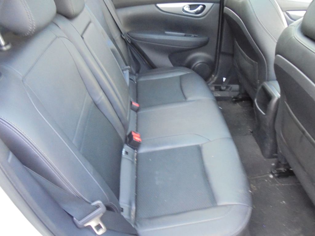 Used Nissan Qashqai 2018 for sale - 77582577: Photo 8