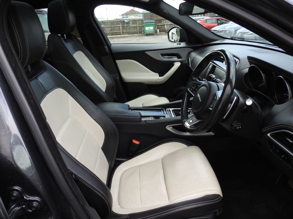 Used Jaguar F-Pace 2017 for sale - 78068026: Photo 19