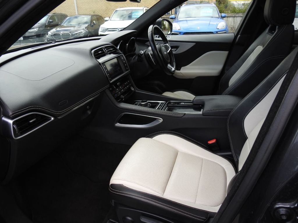 Used Jaguar F-Pace 2017 for sale - 78068026: Photo 21