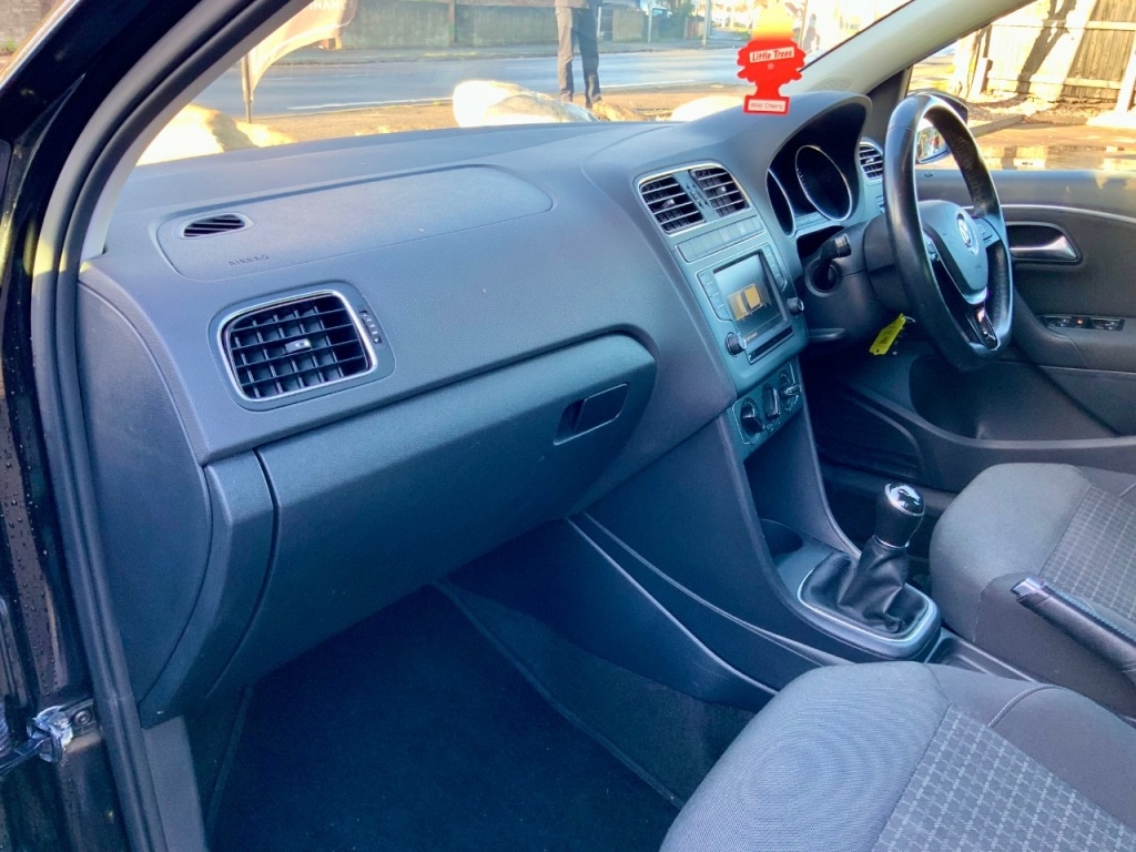 Used Volkswagen Polo 2015 for sale - 76697968: Photo 4