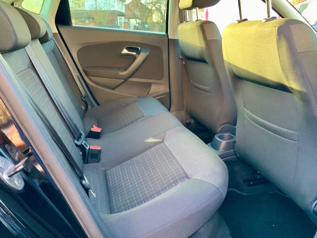 Used Volkswagen Polo 2015 for sale - 76697968: Photo 6