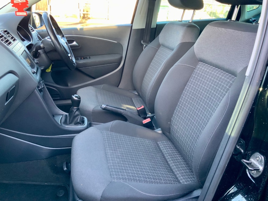 Used Volkswagen Polo 2015 for sale - 76697968: Photo 7