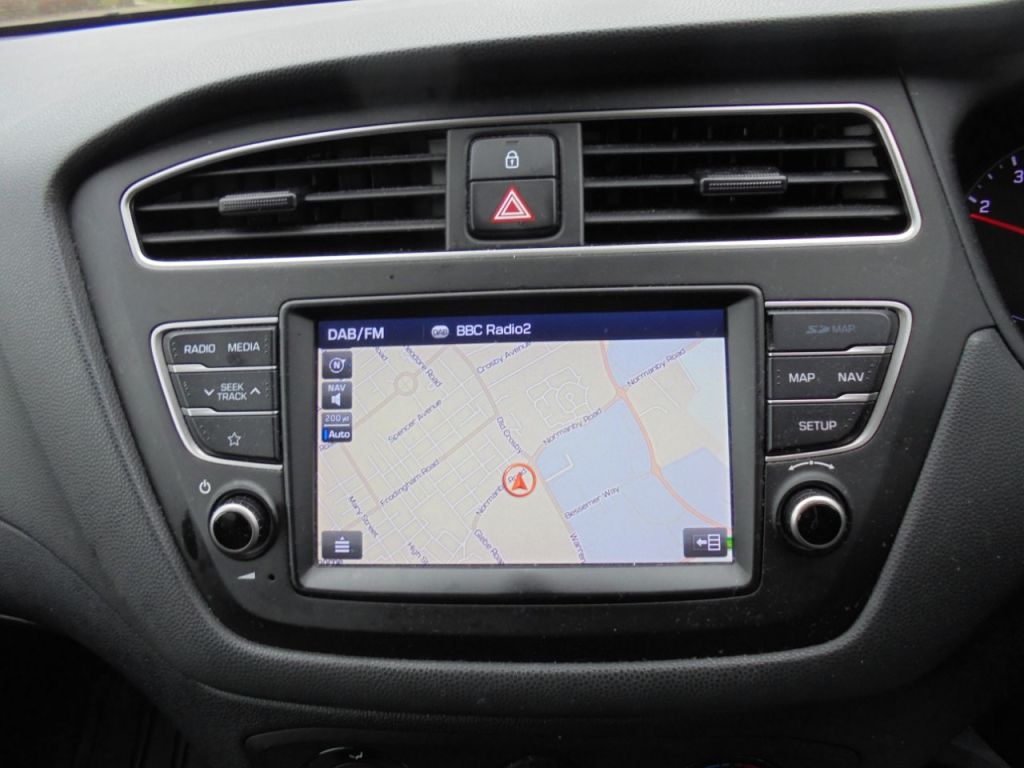 Used Hyundai i20 2019 for sale - 78002179: Photo 9