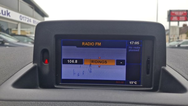 Used Renault Clio 2010 for sale - 76118256: Photo 16