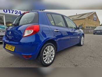 Used Renault Clio 2010 for sale - 76118256: Photo 3