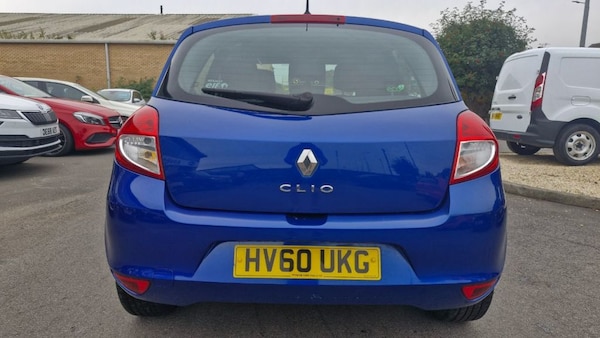 Used Renault Clio 2010 for sale - 76118256: Photo 4