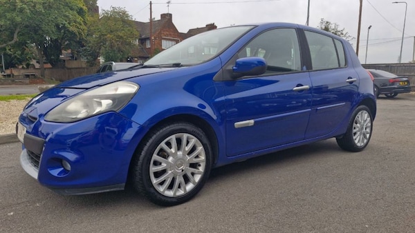 Used Renault Clio 2010 for sale - 76118256: Photo 7
