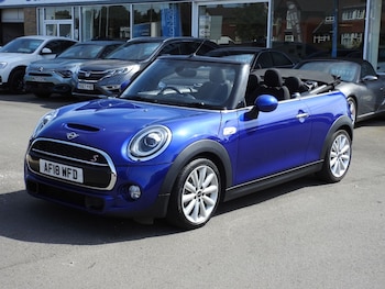 Used MINI Convertible 2018 for sale - 79365750: Photo